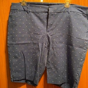 Old Navy Bermuda shorts